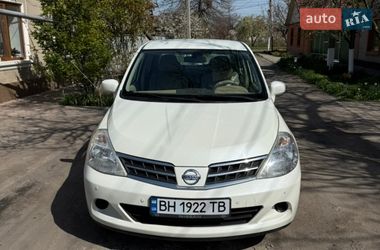 Седан Nissan TIIDA 2012 в Ізмаїлі