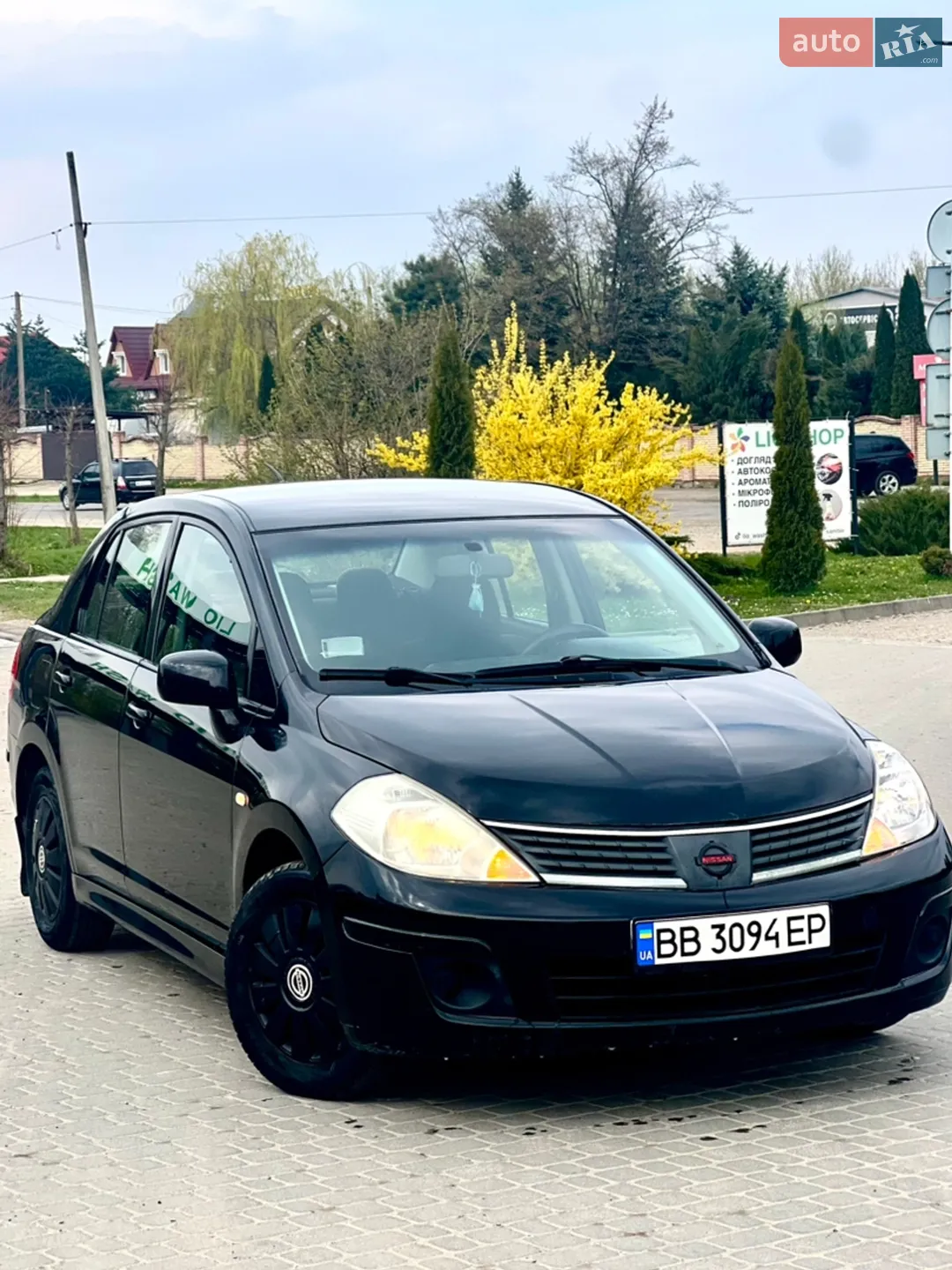 2010 Nissan Tiida - мініатюра 9