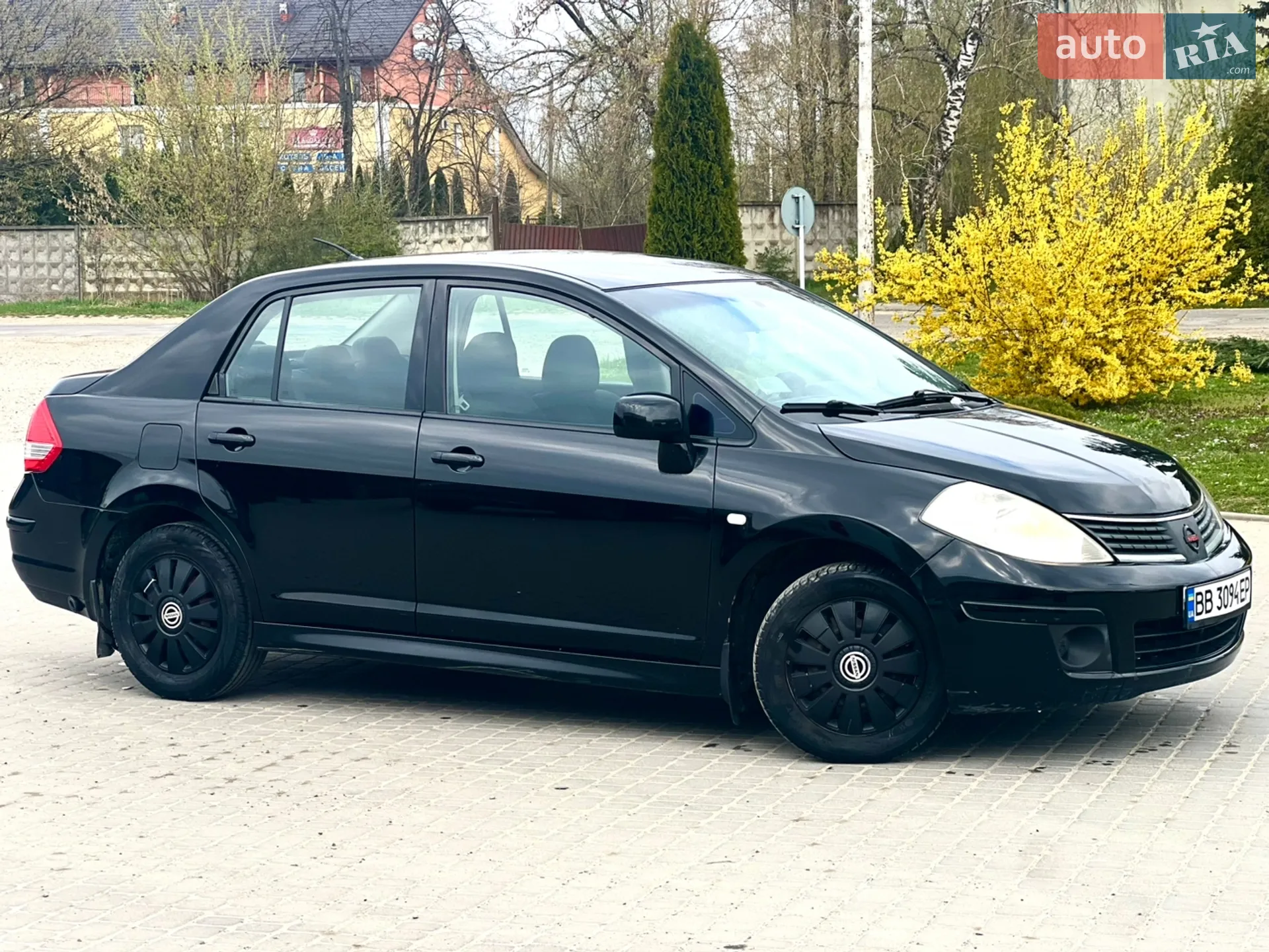 2010 Nissan Tiida - мініатюра 15