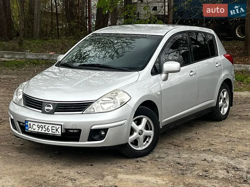 Nissan TIIDA
