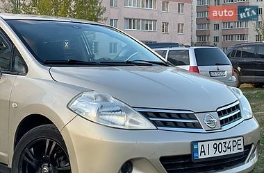 Седан Nissan TIIDA 2011 в Києві