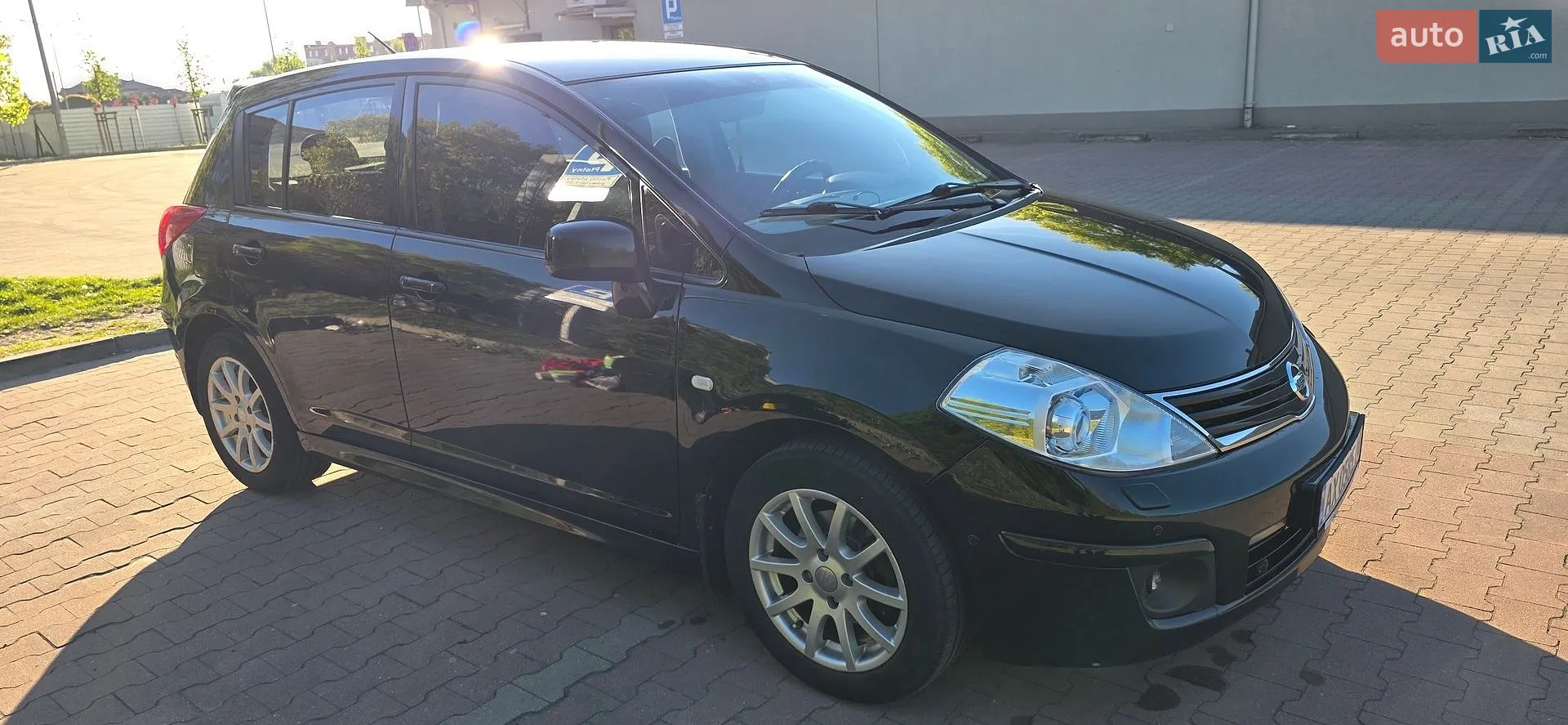 2013 Nissan Tiida - мініатюра 3