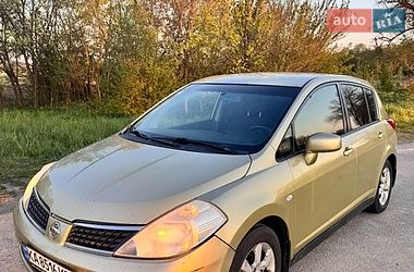 Хэтчбек Nissan TIIDA 2008 в Черновцах