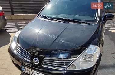 Хэтчбек Nissan TIIDA 2007 в Ивано-Франковске