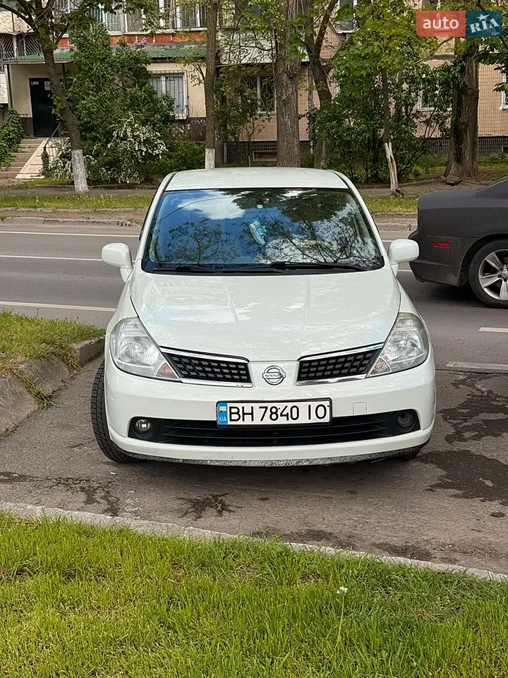 2010 Nissan Tiida - мініатюра 24
