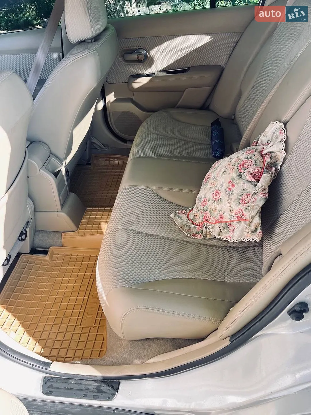 2012 Nissan Tiida - мініатюра 6