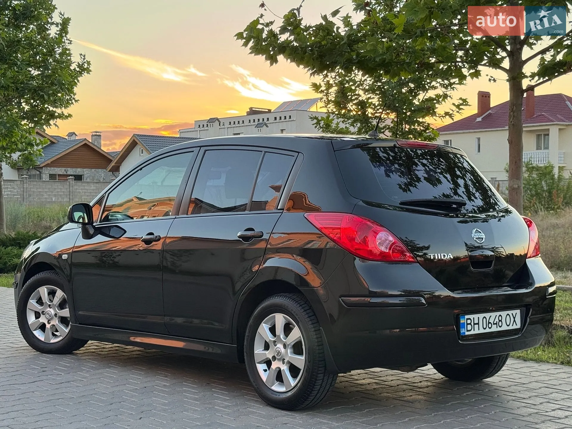2010 Nissan Tiida - мініатюра 27