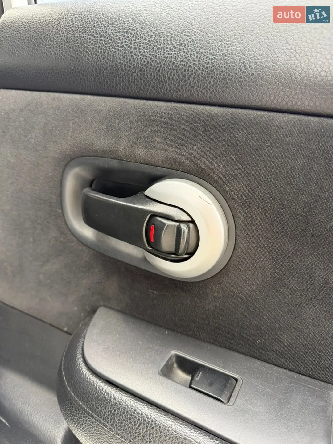 2012 Nissan Tiida - мініатюра 16