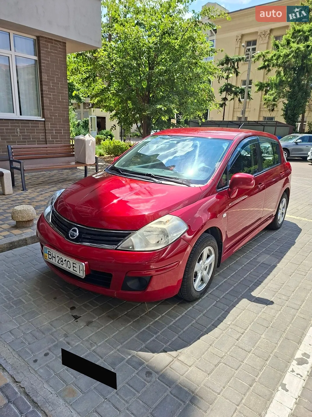 2012 Nissan Tiida - мініатюра 2