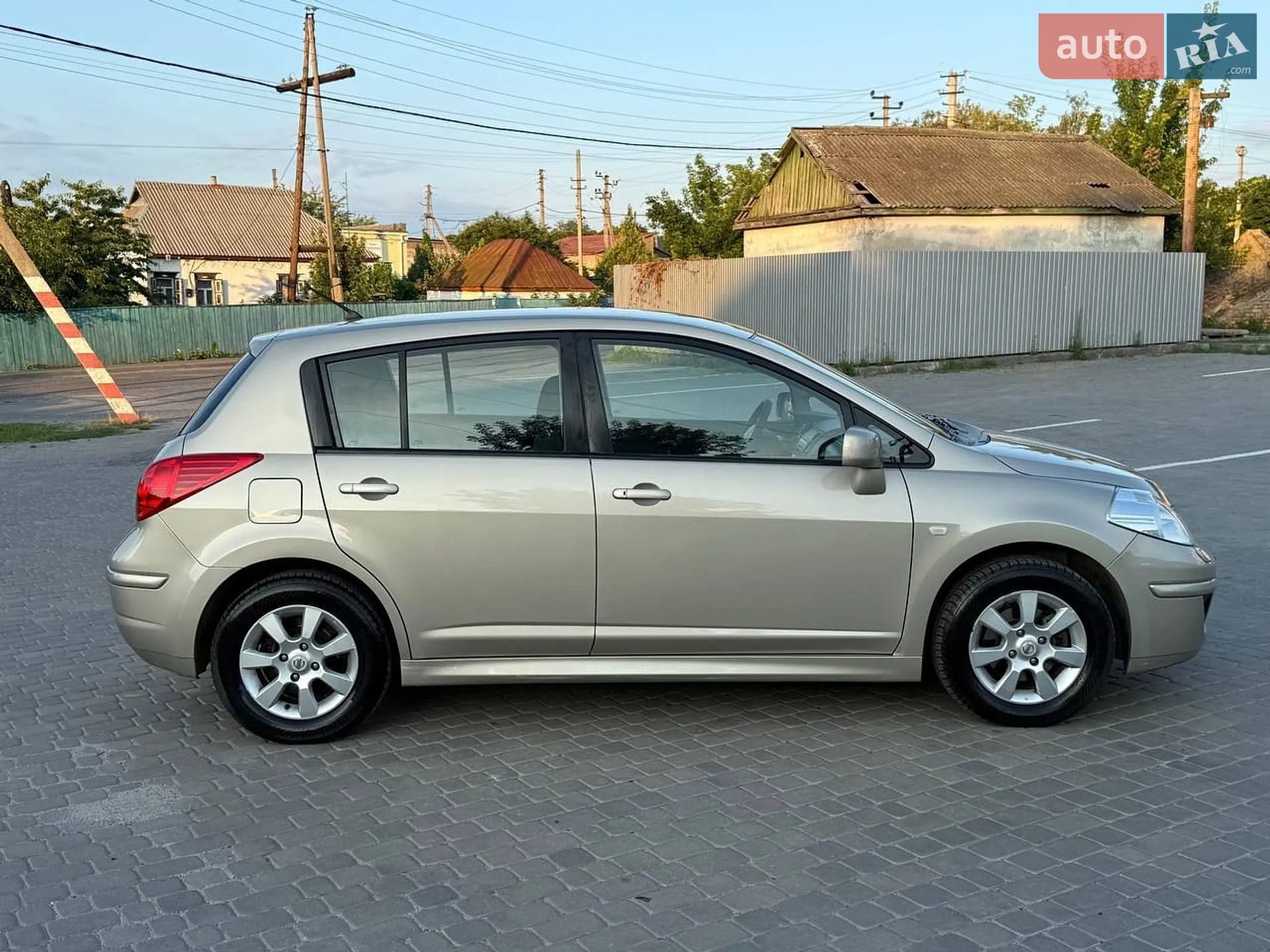 2012 Nissan Tiida - мініатюра 8
