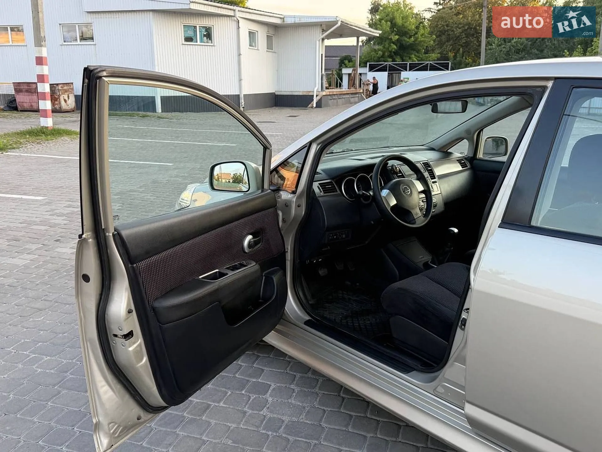 2012 Nissan Tiida - мініатюра 16