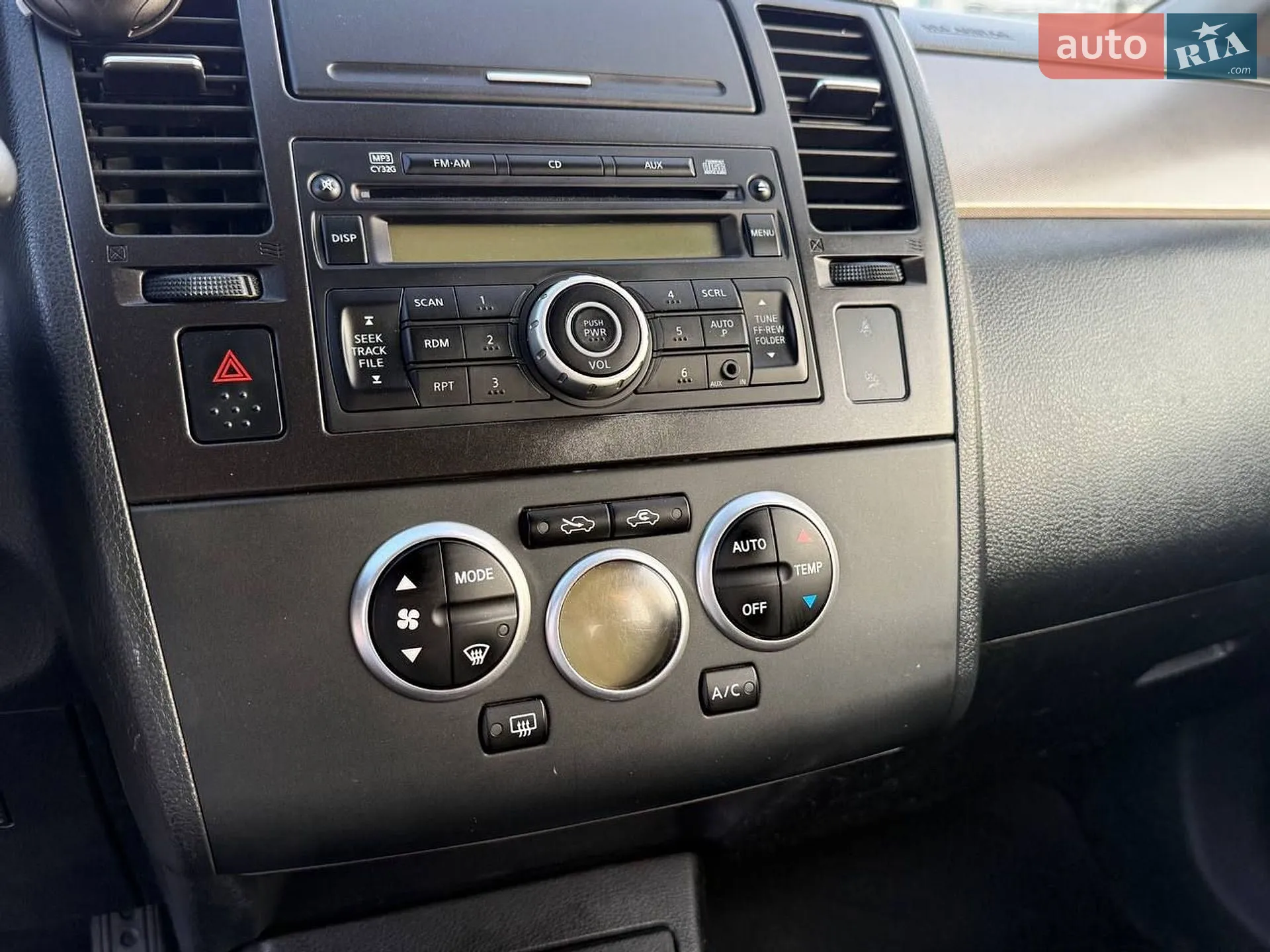 2012 Nissan Tiida - мініатюра 21