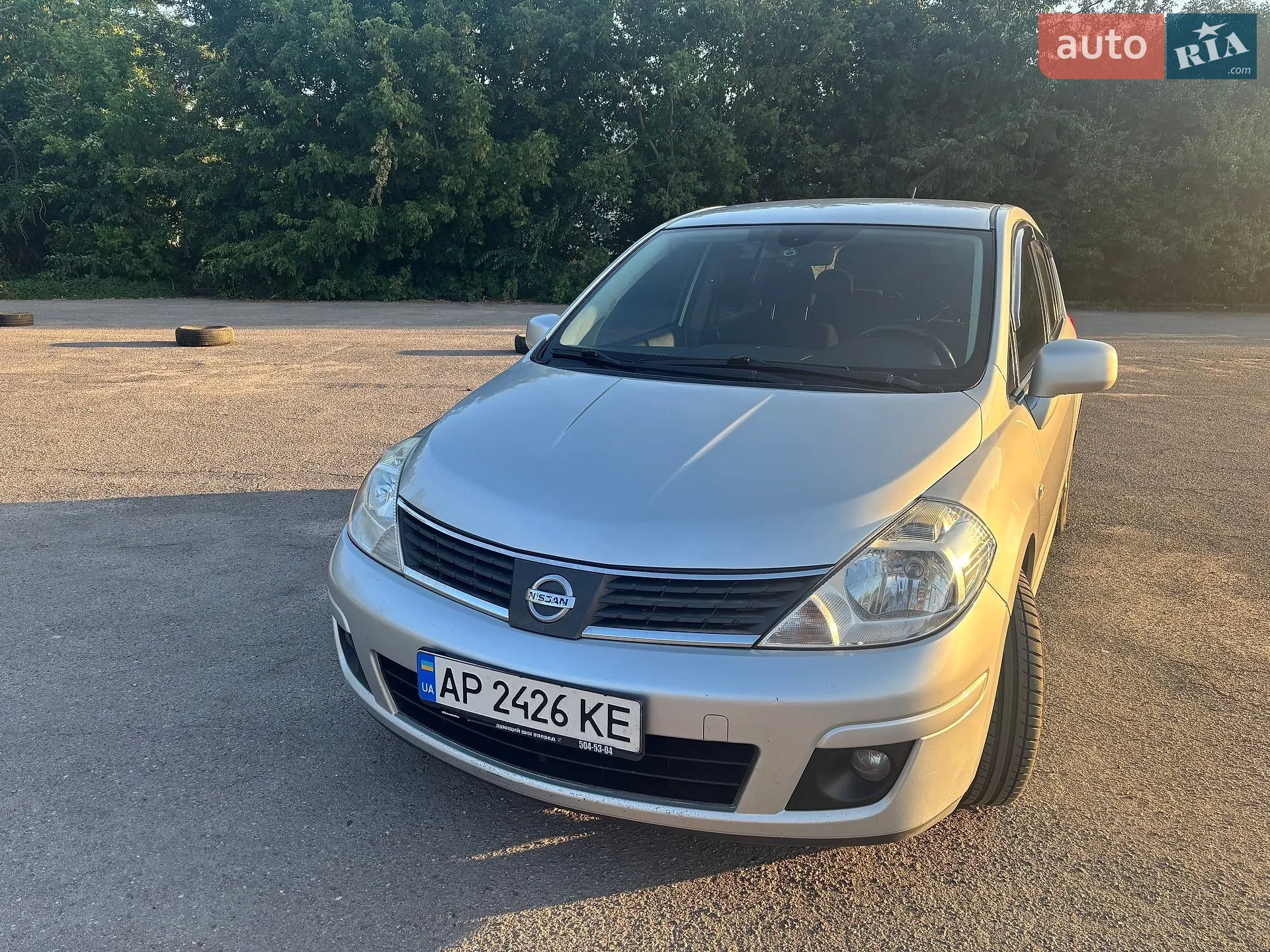 2011 Nissan Tiida - мініатюра 2