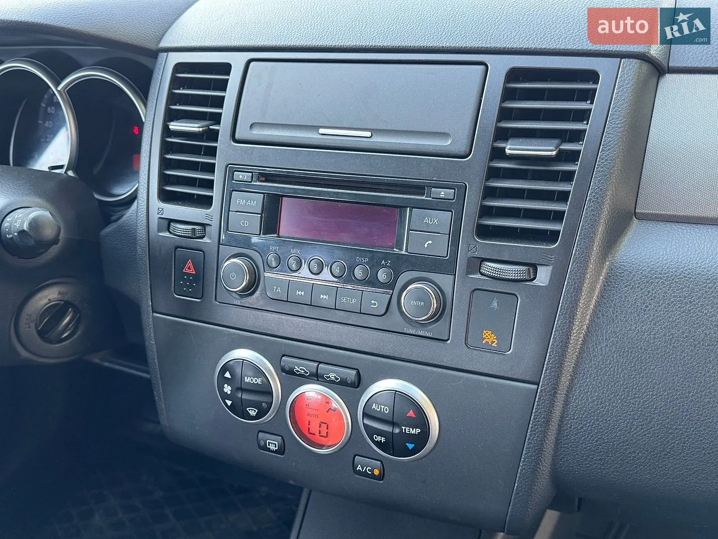 2012 Nissan Tiida - мініатюра 33