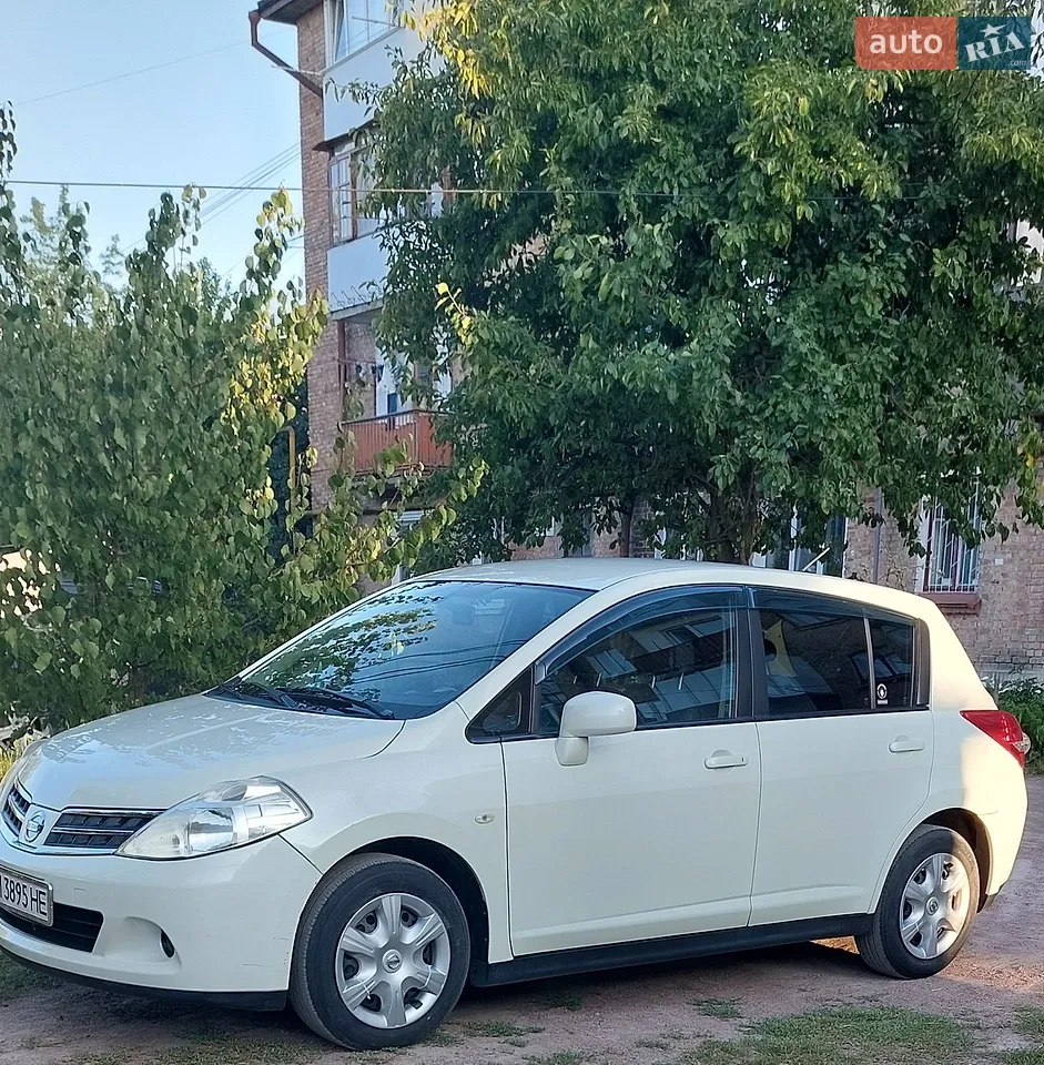 2010 Nissan Tiida - мініатюра 13