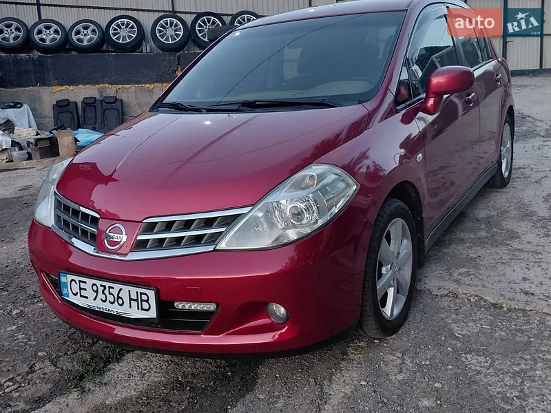 Nissan TIIDA