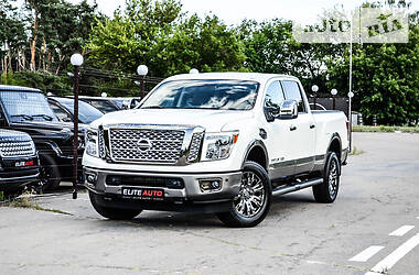 Пикап Nissan Titan 2019 в Киеве