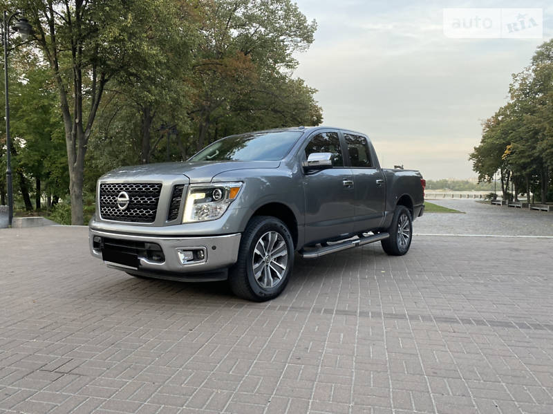 Пикап Nissan Titan 2018 в Киеве