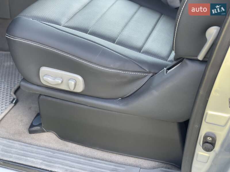 Пікап Nissan Titan 2006 в Києві