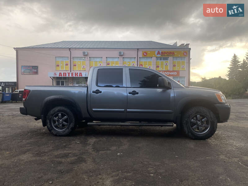 Пікап Nissan Titan 2014 в Томашполі