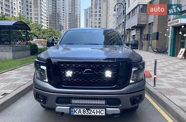 Пікап Nissan Titan 2018 в Києві