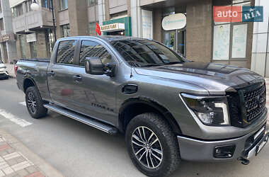 Пікап Nissan Titan 2018 в Києві