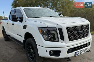 Грузовой фургон Nissan Titan 2018 в Киеве