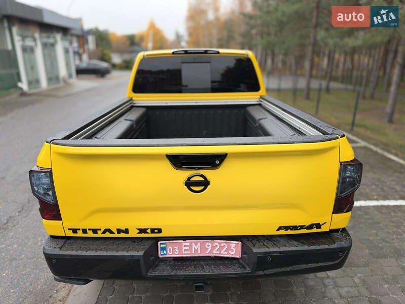 Пікап Nissan Titan 2018 в Києві