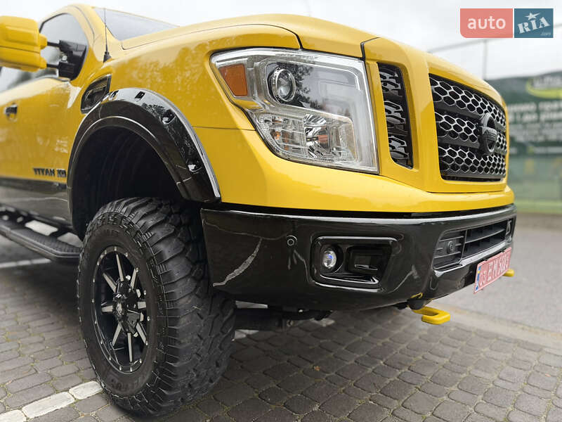 Пікап Nissan Titan 2018 в Києві