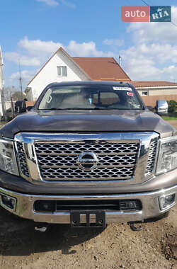 Грузовой фургон Nissan Titan 2017 в Киеве