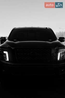Пикап Nissan Titan 2019 в Тернополе