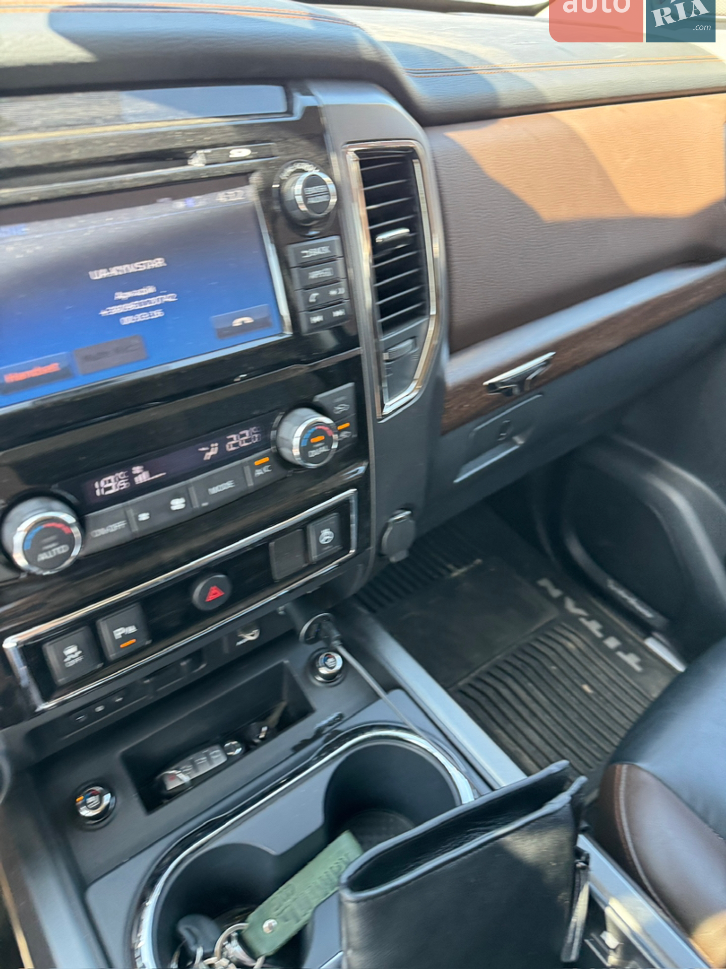 2016 Nissan Titan - мініатюра 6