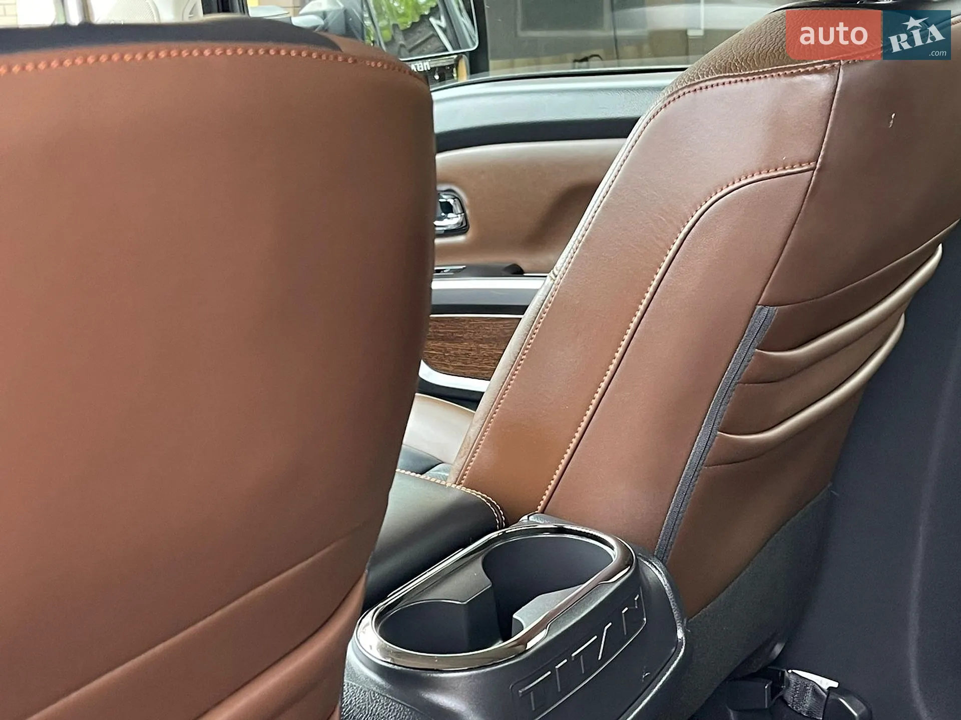 2019 Nissan Titan - мініатюра 26