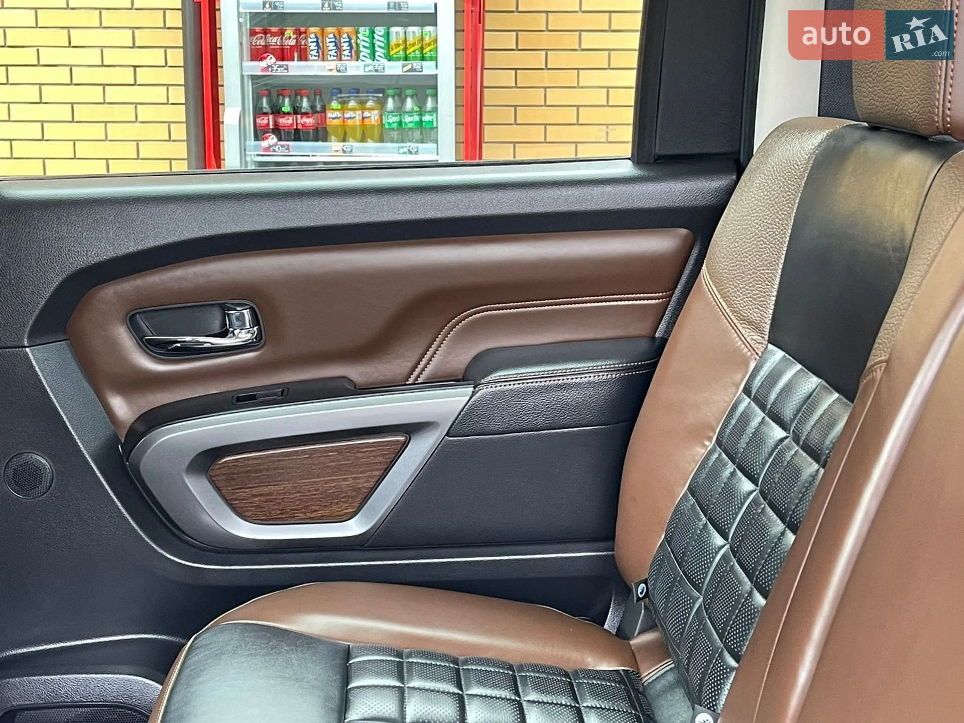 2019 Nissan Titan - мініатюра 27