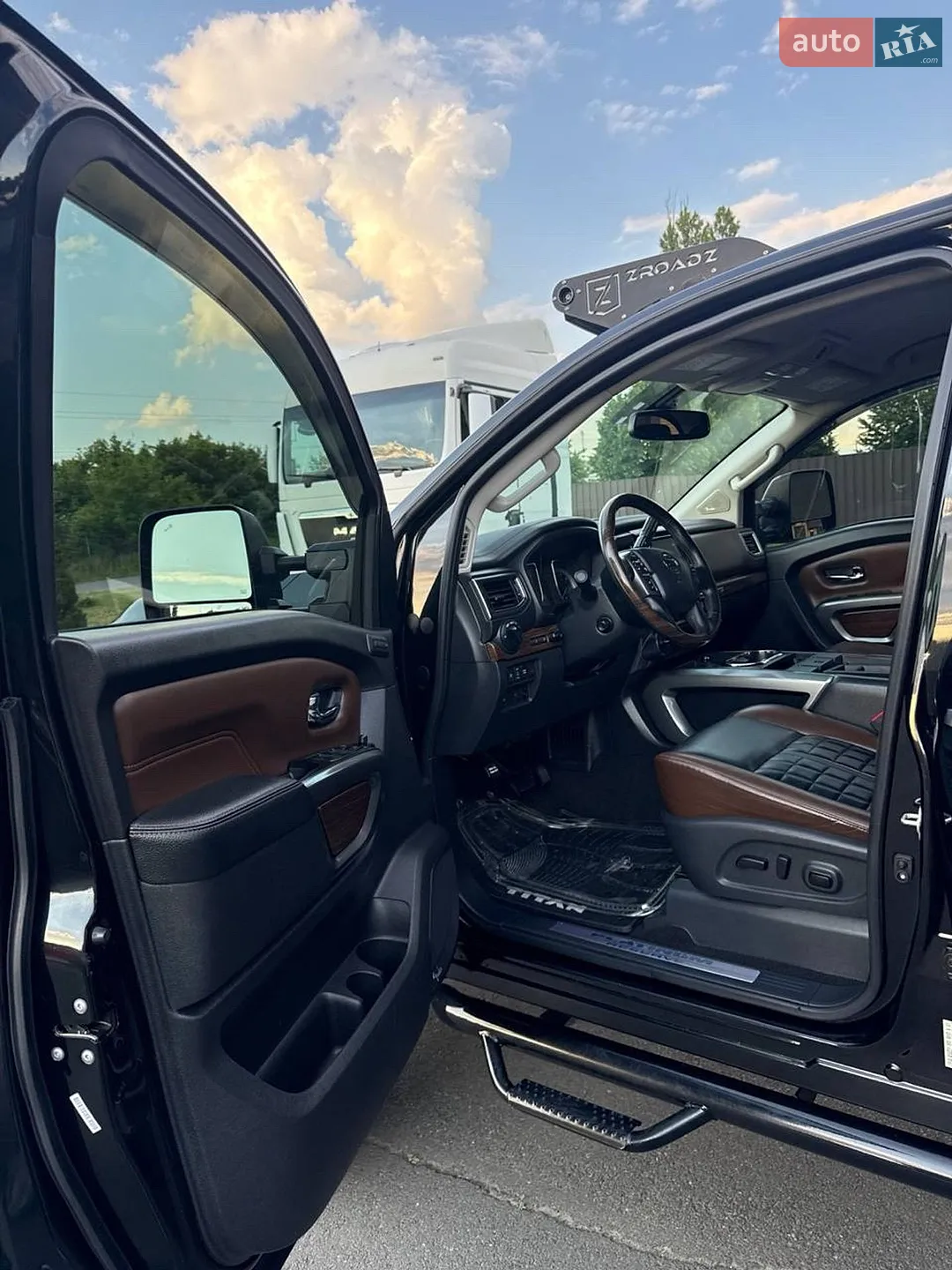 2019 Nissan Titan - мініатюра 36