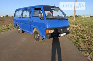 Минивэн Nissan Urvan 1993 в Черноморске