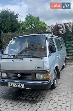 Позашляховик / Кросовер Nissan Urvan 1989 в Кам'янець-Подільському