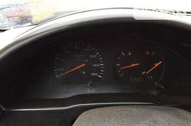 Вантажопасажирський фургон Nissan Vanette 1996 в 