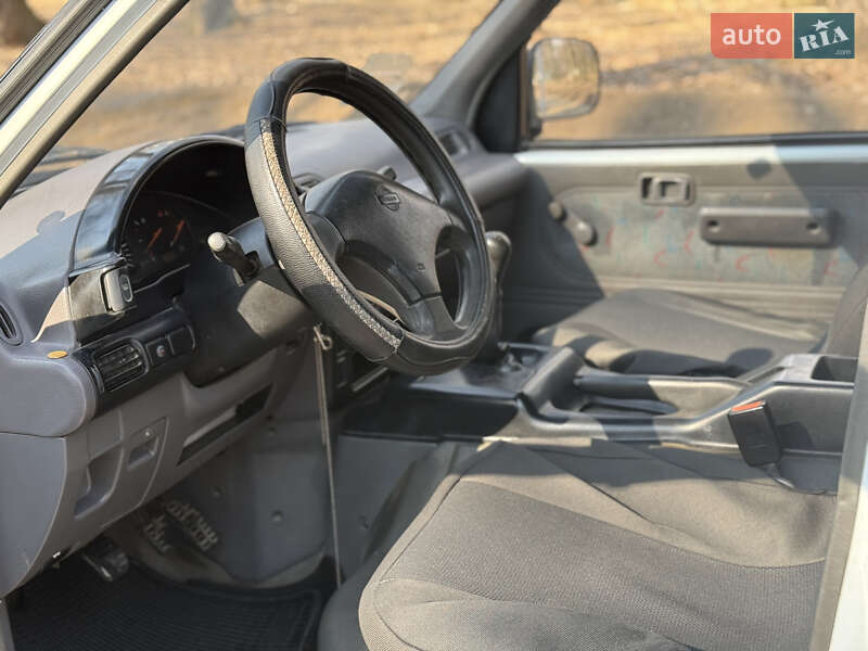 Мінівен Nissan Vanette 2001 в Чернівцях