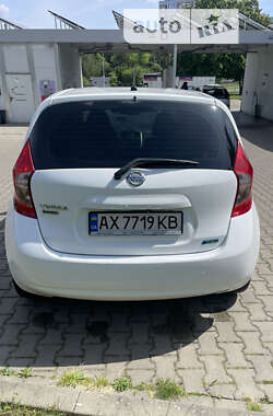 Хэтчбек Nissan Versa Note 2014 в Киеве