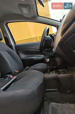 Хэтчбек Nissan Versa Note 2015 в 