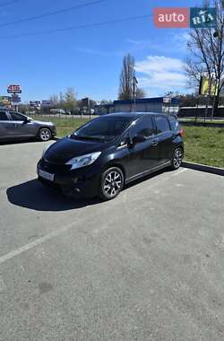 Хэтчбек Nissan Versa Note 2015 в 