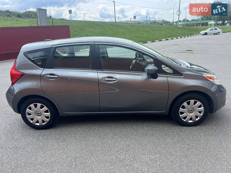 Хэтчбек Nissan Versa Note 2015 в Киеве