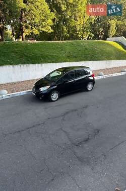 Хэтчбек Nissan Versa Note 2015 в 