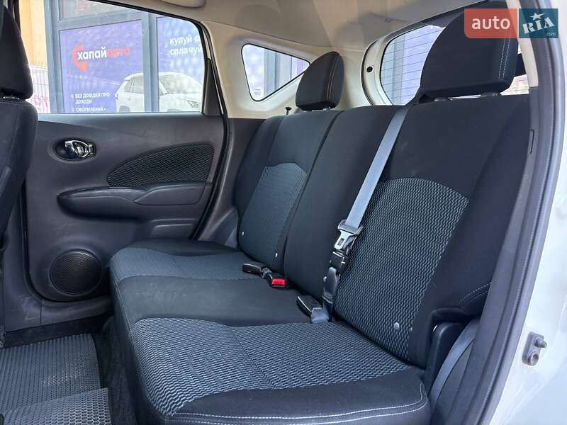 Хэтчбек Nissan Versa Note 2013 в Виннице