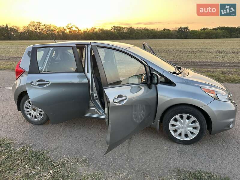 Хетчбек Nissan Versa Note 2013 в Смілі