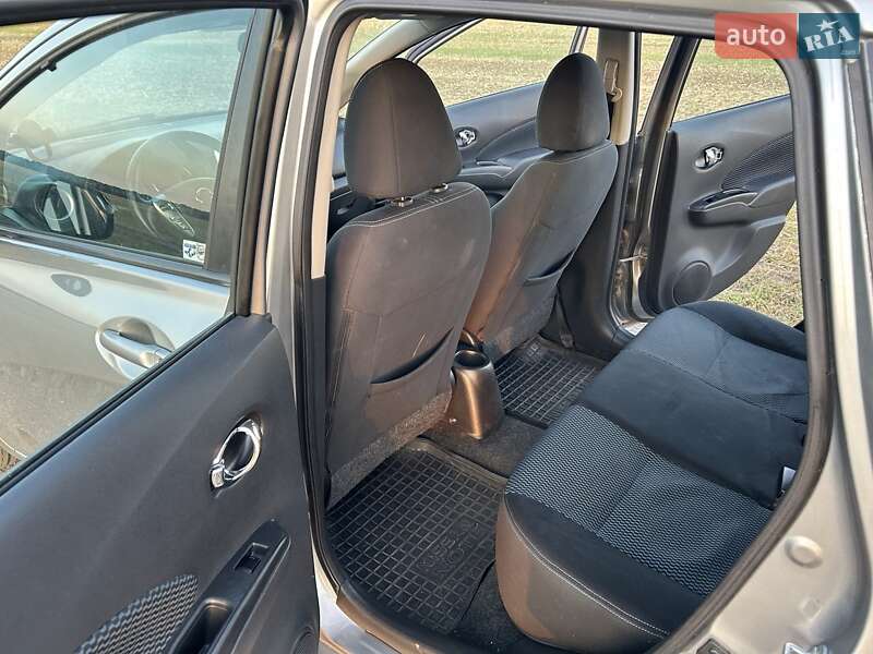 Хетчбек Nissan Versa Note 2013 в Смілі