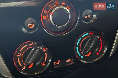 Хэтчбек Nissan Versa Note 2014 в 