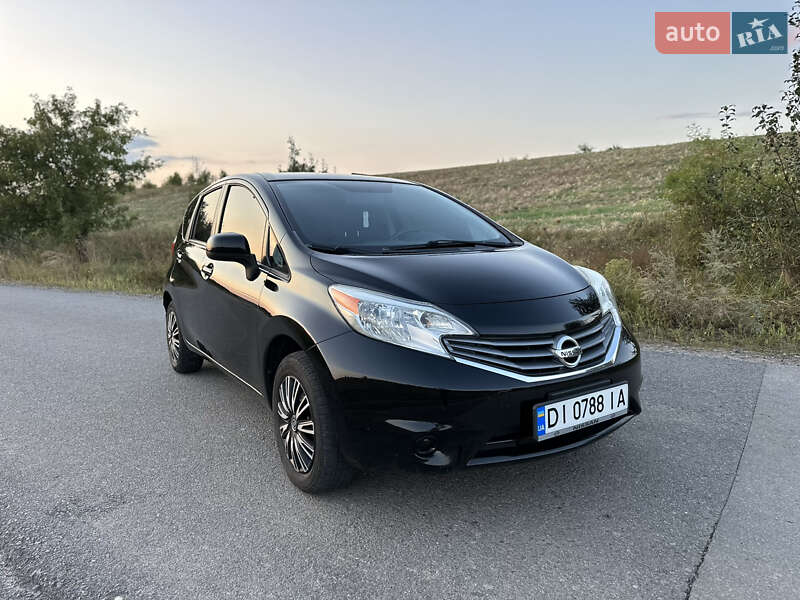 Хэтчбек Nissan Versa Note 2013 в 