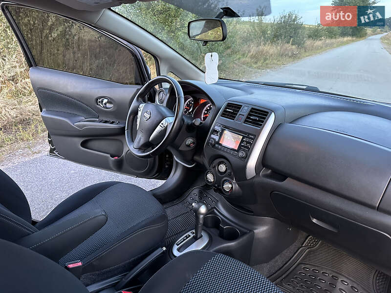 Хэтчбек Nissan Versa Note 2013 в Виннице